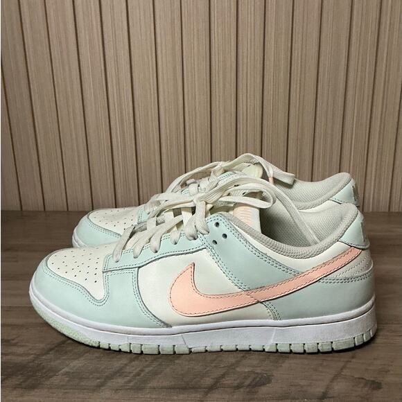 Nike Dunk Low “Barely Green” Women’s Sneakers Size 9 DD1503-104 - Picture 3 of 7